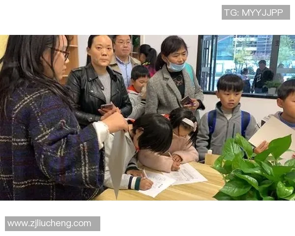 小区艺体能足球活动精彩纷呈促进邻里团结与青少年成长